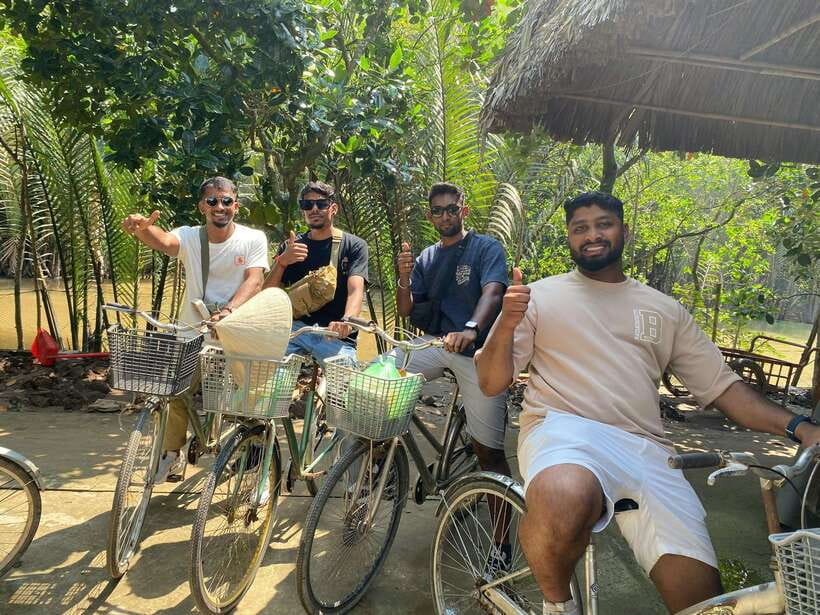 HCM: Mekong Delta Islands Boat & Tuk-Tuk Tour with Tastings - Lunch beside the canals