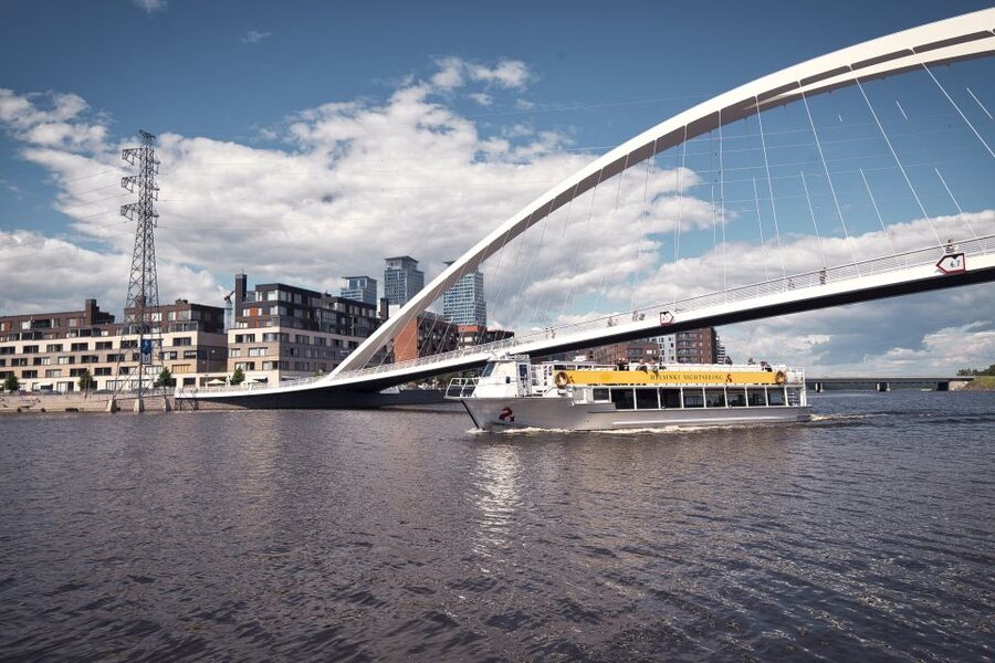 Helsinki: City Highlights 1.5-Hour Archipelago Cruise - Why Helsinki is best understood from the sea