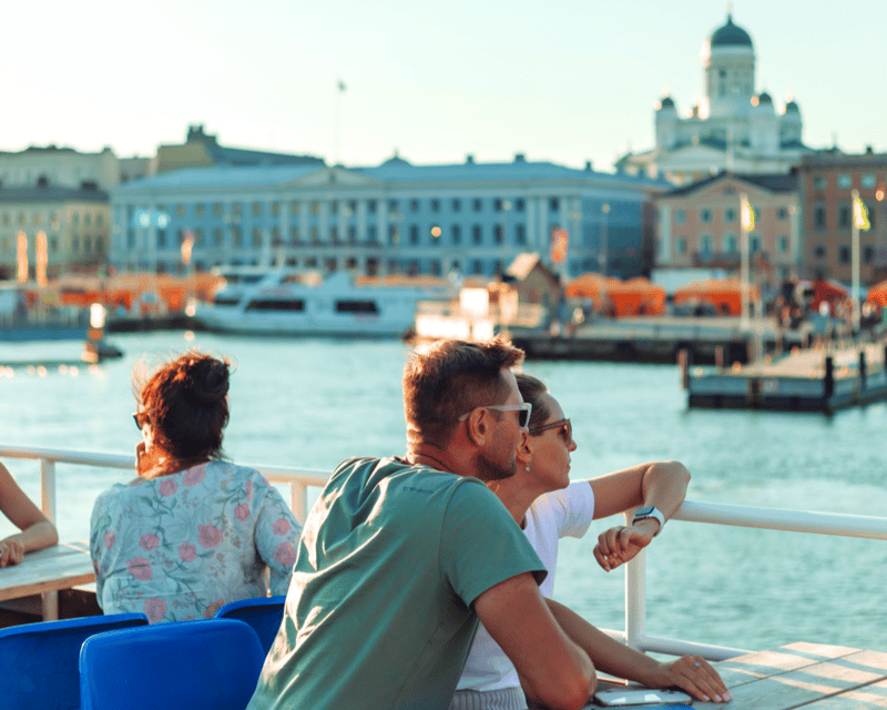 Helsinki: Evening Archipelago Cruise - A closer look at island life