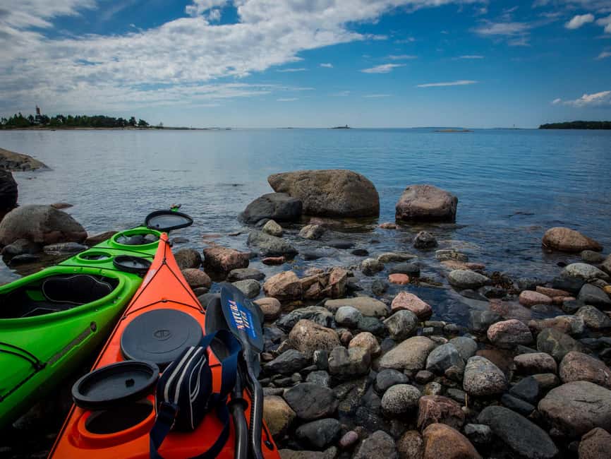 Helsinki: Guided Kayak Tour in Eastern Helsinki Archipelago - The first 90 minutes on the Baltic