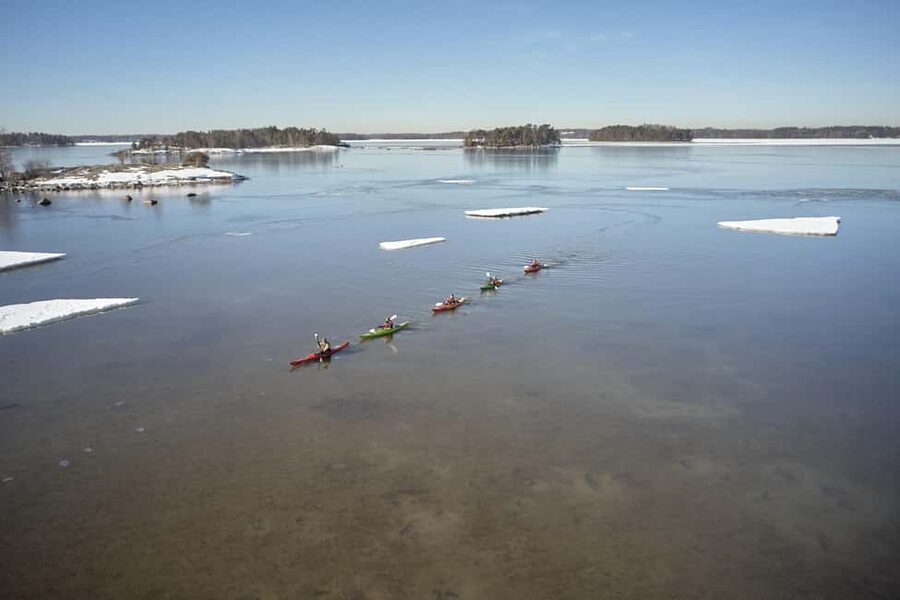 Helsinki: Winter Kayaking in Eastern Helsinki Archipelago - What the cold feels like in practice