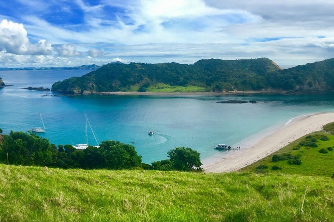 Hole in the Rock Cruise & Island Tour - with two island stopovers - What to bring for a comfortable day