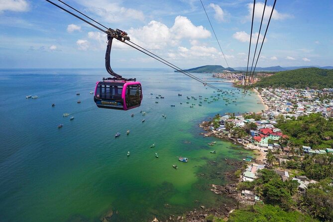 Hon Thơm Cable car & 3-island hopping trip by boat - Hon Thom brings the water park and cable car