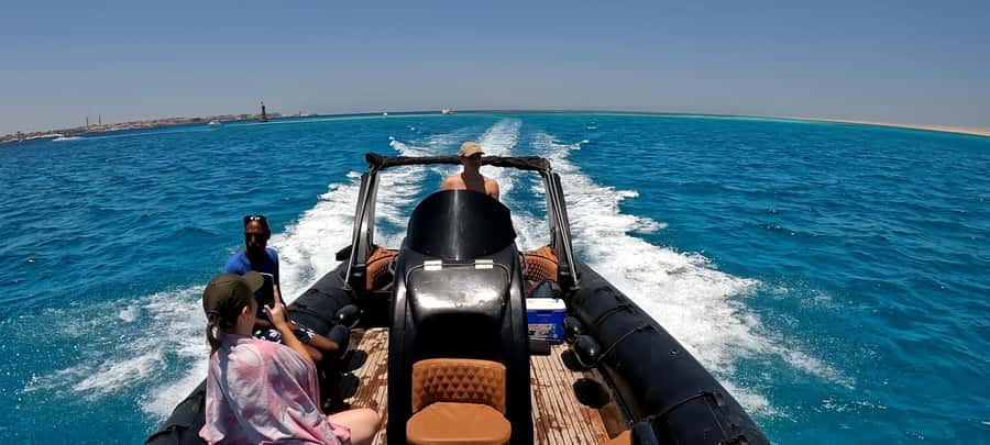 Hurghada: 3-Island Speedboat, Dolphin Watching & Snorkeling - Food, drinks and what to pack