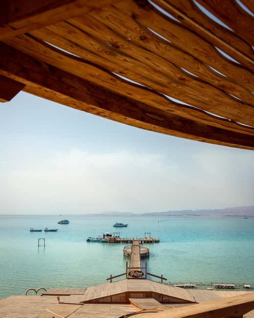 Hurghada: Yacht Trip 2 islands, Diving & Snorkeling W Lunch - The first reef stop and introductory scuba session