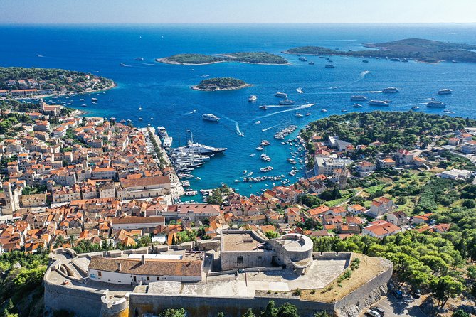 HVAR & 4 Islands PRIVATE BOAT TOUR - Key things to know before booking