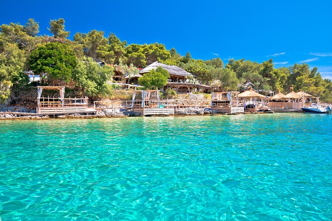 HVAR & 4 Islands PRIVATE BOAT TOUR - What this Split boat day does well