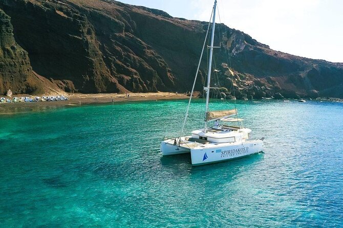 Island Hopping: Santorini Catamaran Charter Cruise with a skipper - Sleeping aboard and using the cabins