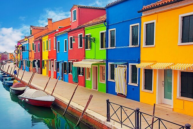Island Hopping Tour: Mazzorbo, Burano and Murano - Murano through a local glassmaker’s eyes