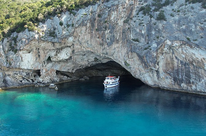 Island Hopping with Beach BBQ - Skorpios and the final swim