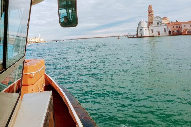 Islands Tour with a real local! - Burano’s lace, color, and limited free time