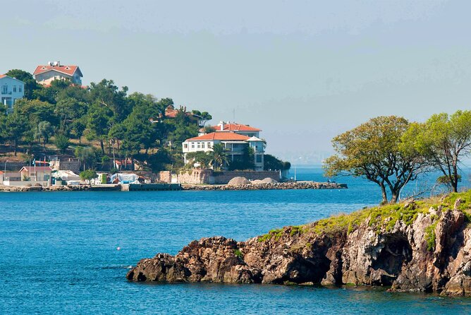 Istanbul Princes’ Islands Boat Trip with Lunch - Heybeliada offers a second island view