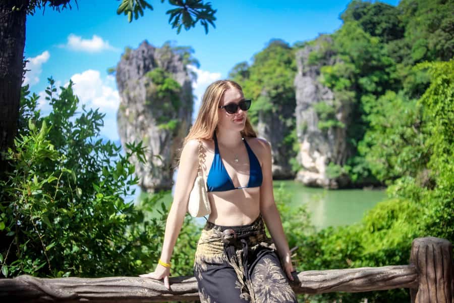 Jame bonds canoe 7 point 6 Island Premium trip - Naka Island swimming break