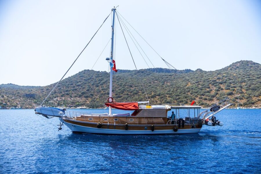 Kas: Limanagzi Beach & Island-Hopping Boat Tour with Lunch - Who should book this Kas boat tour?