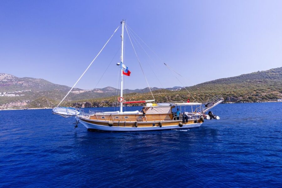 Kas: Limanagzi Beach & Island-Hopping Boat Tour with Lunch - Small River Bay and lunch on the boat