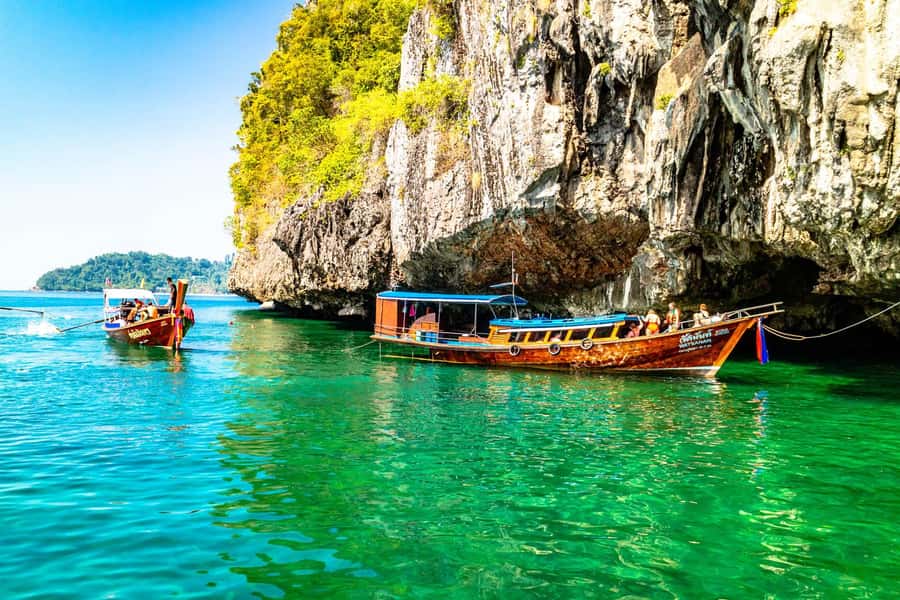 Ko Lanta: 4 Islands Tour By Private Longtail Boat with Lunch - What this seven-hour trip is really like