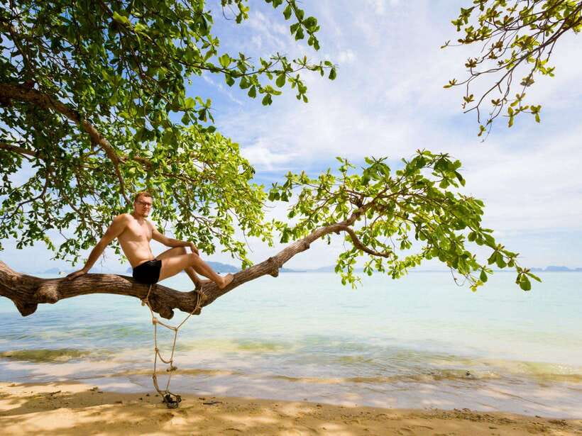 Ko Lanta: Amazing 4-Islands Snorkeling Day Trip w/ Lunch - Koh Muk and the swim through Emerald Cave