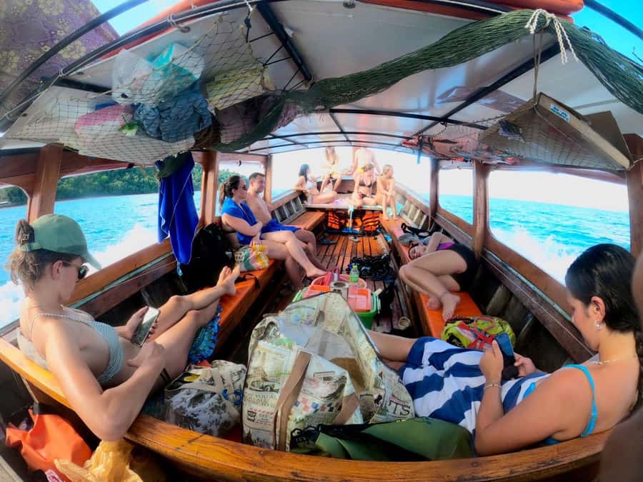 Ko Lanta: Private 4 Islands Tour by Longtail Boat - Koh Ngai gives you lunch and a proper beach break