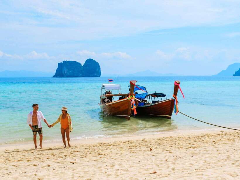 Ko Lanta: Unique 4-Island Long-Tail Snorkeling Tour w/ Lunch - Ko Chuak and the first snorkeling stop