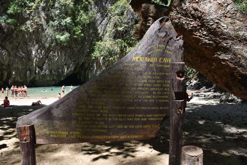 Koh Lanta: 4-Island Adventure Tour to Emerald Cave - Koh Ngai is the quiet finish