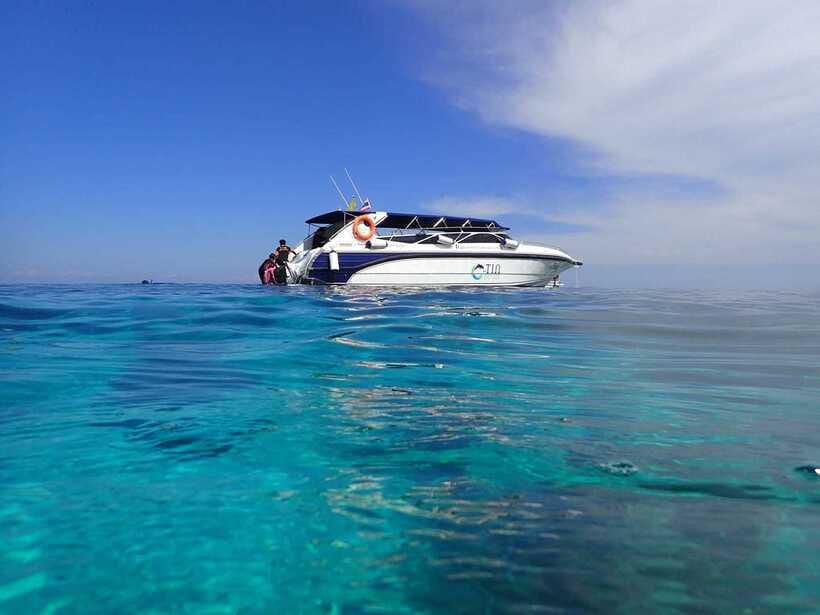 Koh Lanta: 4-Island Adventure Tour to Emerald Cave - The speedboat ride from Koh Lanta