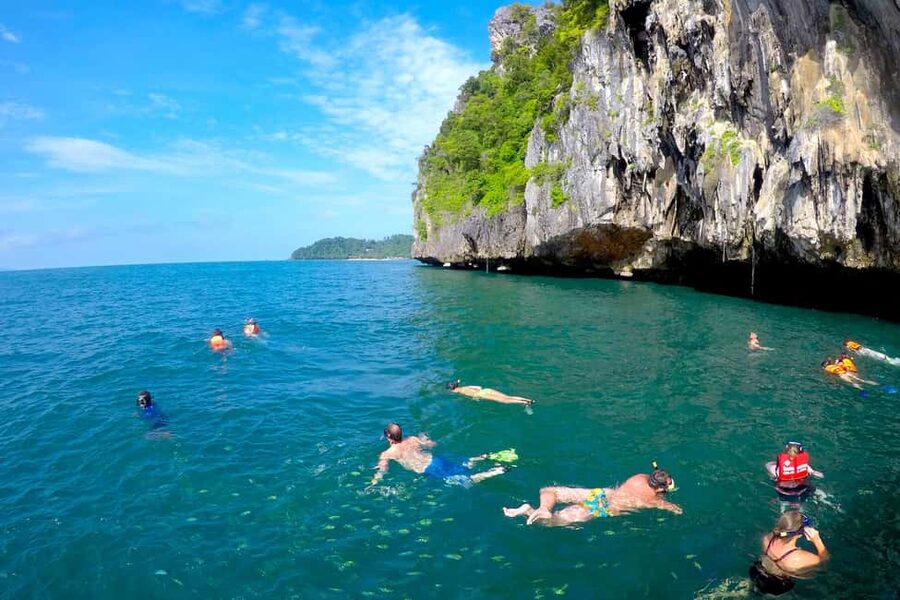 Koh Lanta: 4 Islands, Emerald Cave & Koh Kradan by Speedboat - What the speedboat ride is really like