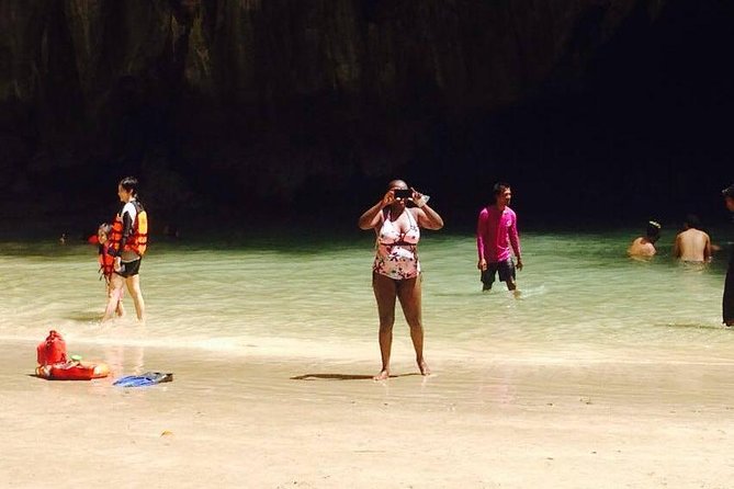Koh Lanta: 4 Islands Tour by Speedboat with Snorkeling - A full island day from Koh Lanta