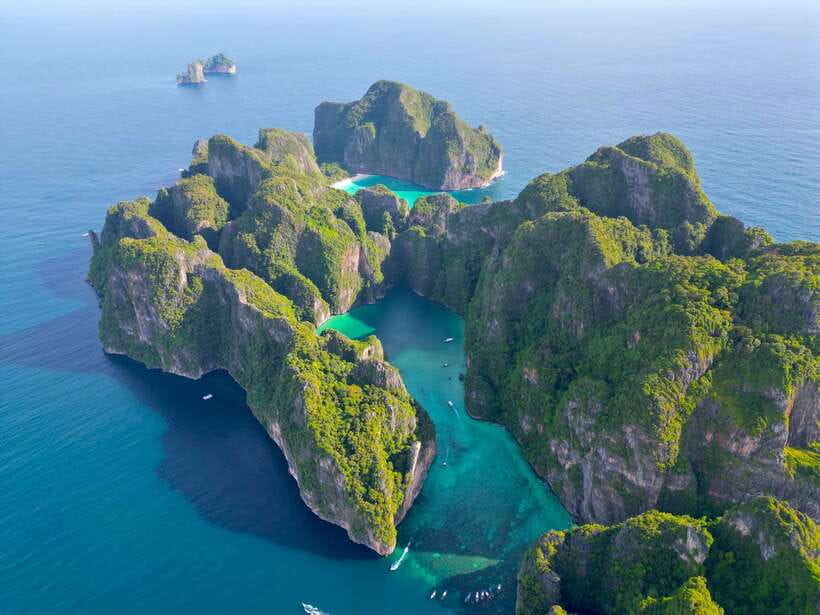 Koh Lanta: Phi Phi Islands Tour w/ Maya Bay, Snorkel & Lunch - Morning pickup from Koh Lanta Yai