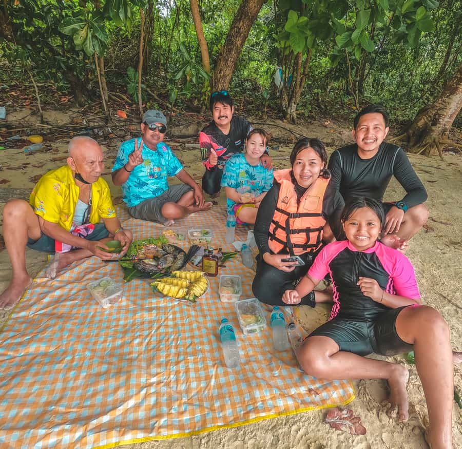 Koh Lipe: 3 Island Snorkeling & Fishing Tour - Practical details for a smoother day
