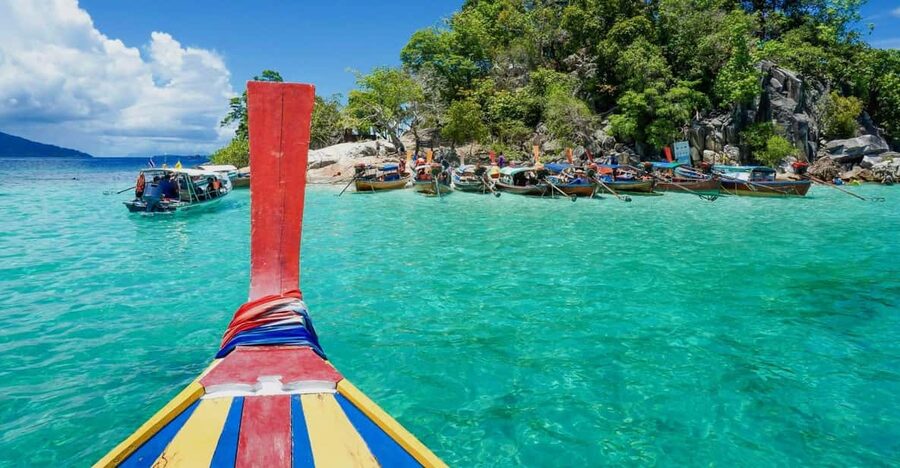 Koh Lipe: 7 Island Snorkeling Trip by Longtail Boat w/ Lunch - Koh Hin Son’s cliffs and sea views