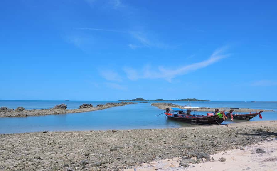Koh Samui: Private Island Hopping Boat Tour - The guide can make or break the experience