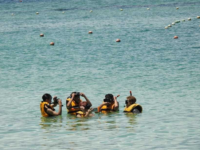 Kota Kinabalu: Island Hopping with Snorkeling & Meal - A simple buffet lunch on Manukan