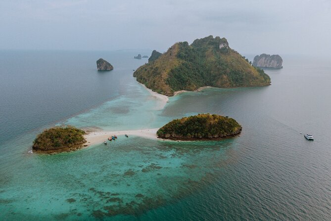 Krabi: 4 Island Luxury Yacht with Snorkelling & Clear Kayaking - Who will get the most from this $84.73 trip