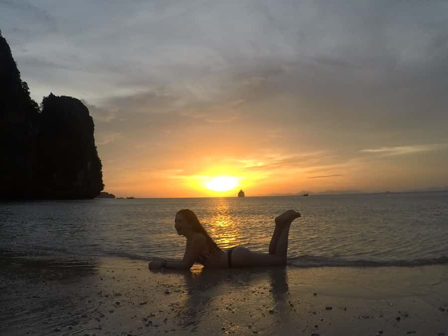 Krabi: 4 Island Tour, Sunset+Plankton, Small Group 12 pax - Chicken Island and the limestone views