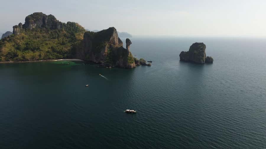 Krabi: 4 Islands Day Tour by Speedboat or Longtail Boat - What to pack for a more comfortable outing