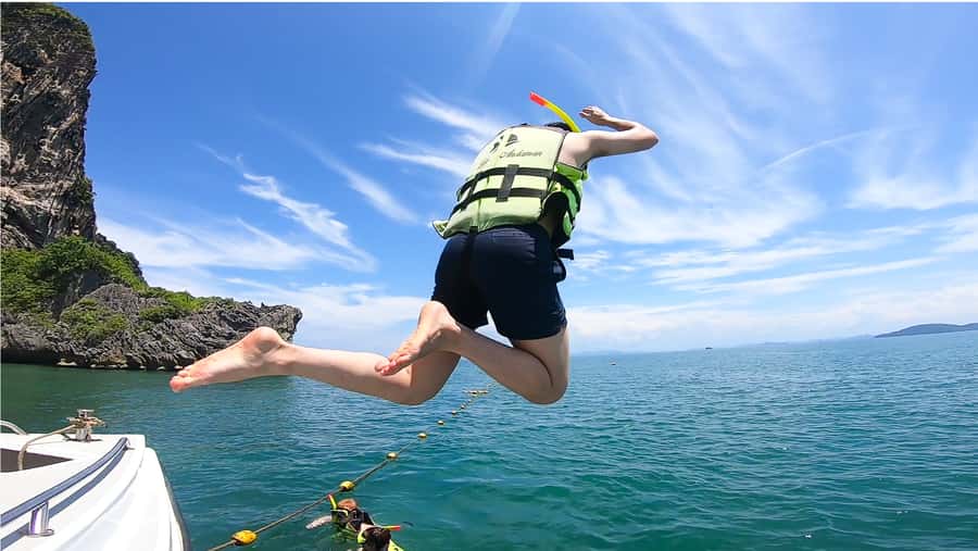 Krabi: 4 Islands Day Tour by Speedboat or Longtail Boat - The practical rhythm of the day