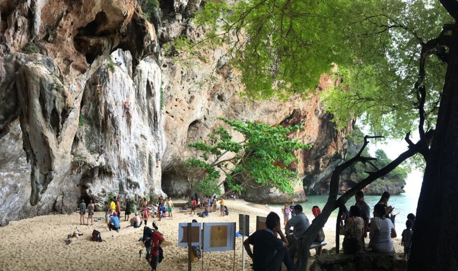 Krabi: 4 Islands Day Trip by Speedboat Including Lunch Box - Poda Island: lunch, swimming, and your longest break