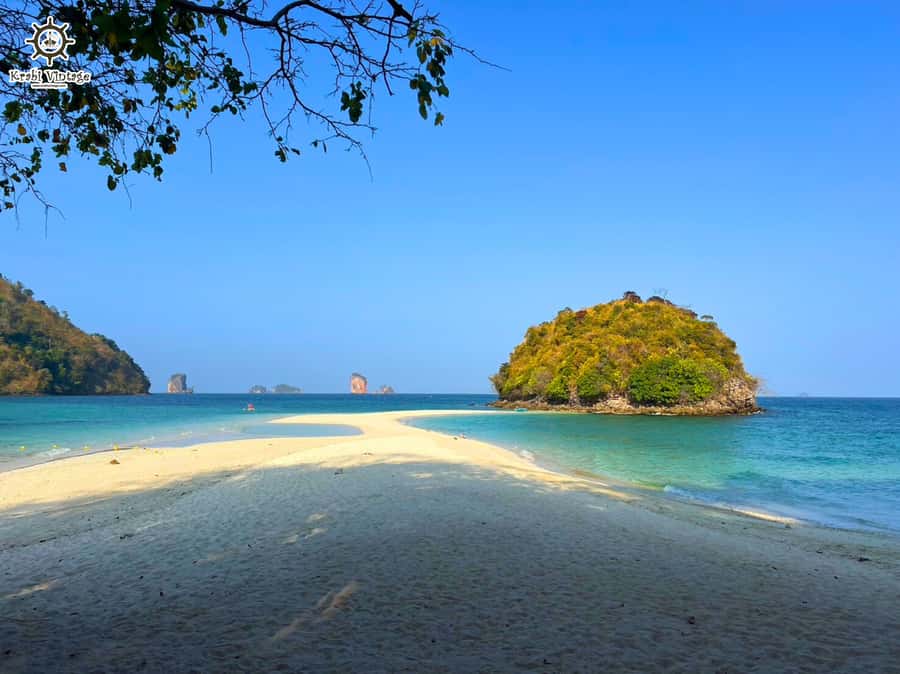 Krabi: 4 Islands Private Full-Day Tour by Longtail Boat - Tup Island and the walk to Koh Mor