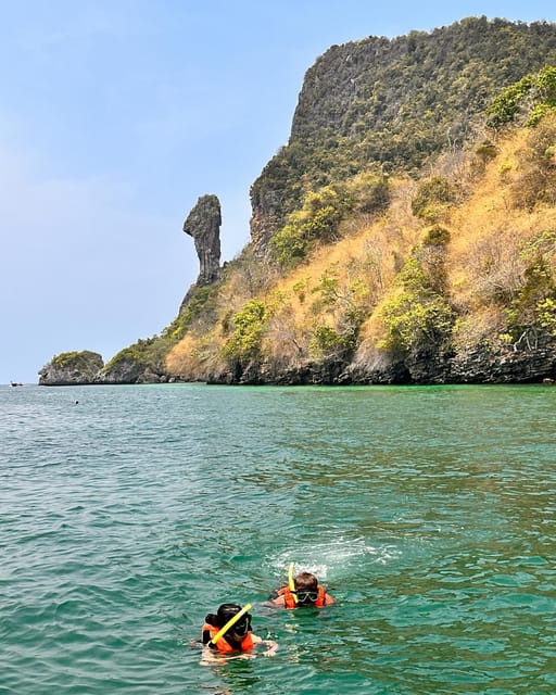 Krabi: 4 Islands - Private tour by Longtail boat - The captain, communication, and the private format
