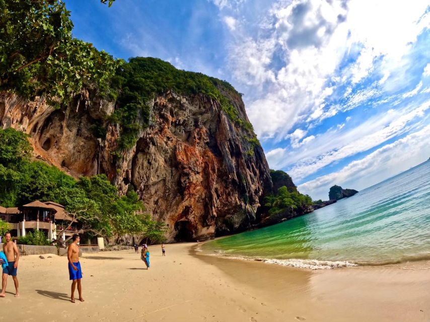 Krabi: 4 Islands Snorkeling Tour by Longtail Boat - How comfortable is the group experience?