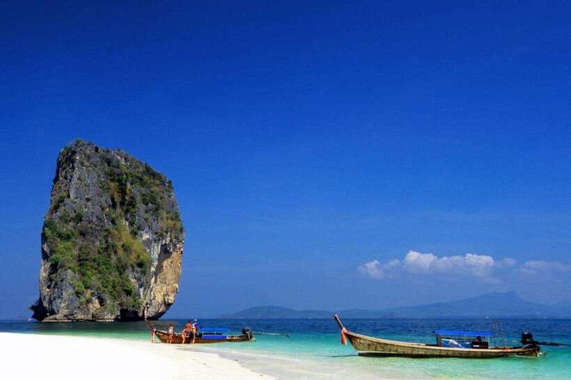 Krabi: 4 Islands Tour by Speedboat with Lunch and Snorkeling - Speedboat travel and the group-size question