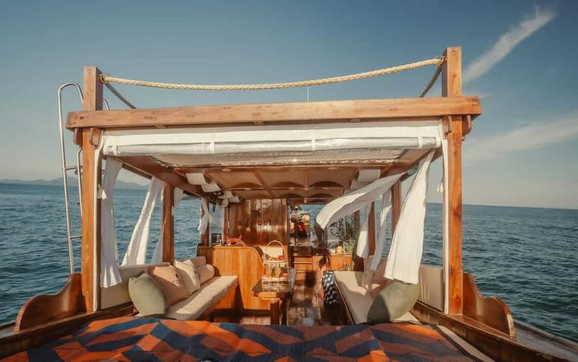 Krabi: 7 Island Tour by Luxury Longtail Boat with Snorkeling - Why the crew matters