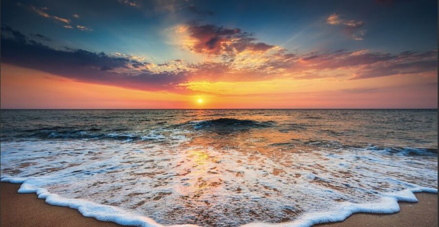 Krabi: 7 Islands Sunset Tour by Speedboat with Snorkeling - Poda Island: dinner and the sunset pause