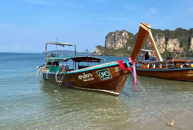 Krabi:Day Trip 4 Islands by Premium Longtail Boat with Lunch - Chicken Island gives the trip its photo stop