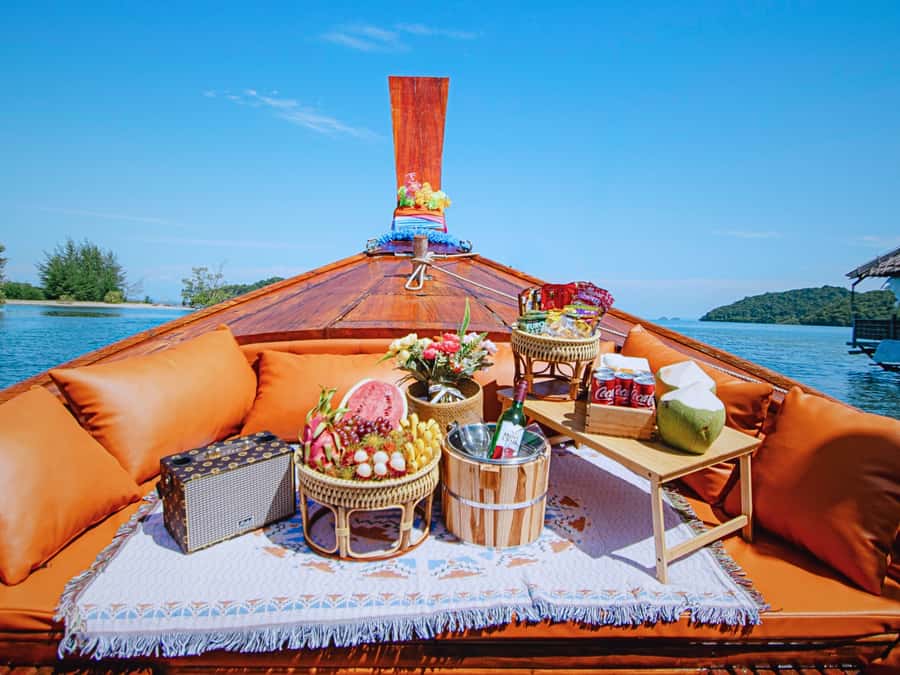 Krabi: Luxury Boat 7 Island Sunset With BBQ & Plankton Tour - Phra Nang Cave and Beach: limestone and local belief