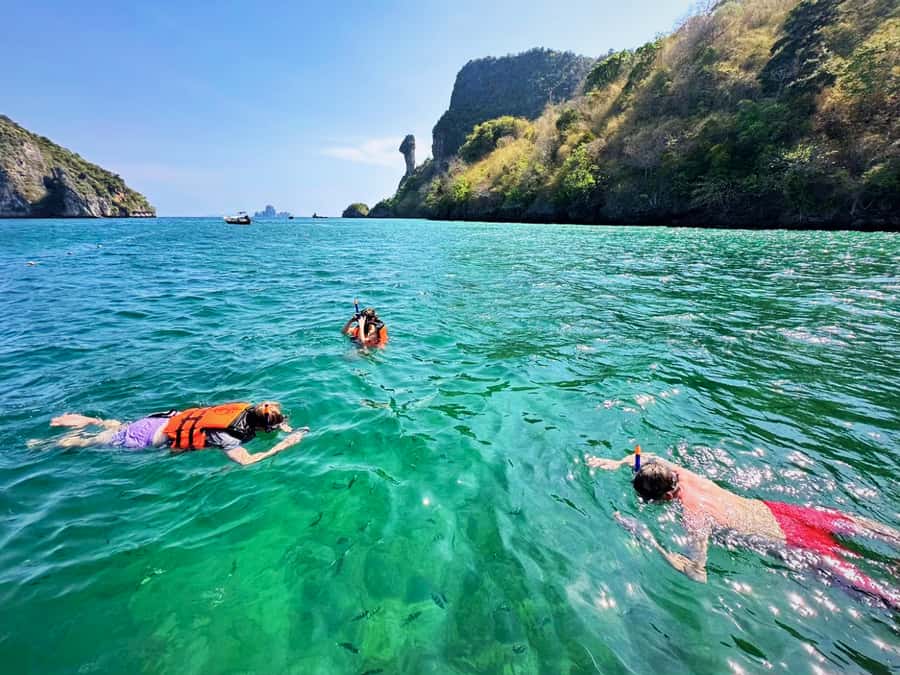 Krabi: Luxury Boat 7 Island Sunset With BBQ & Plankton Tour - Thale Waek and the three-island sandbar
