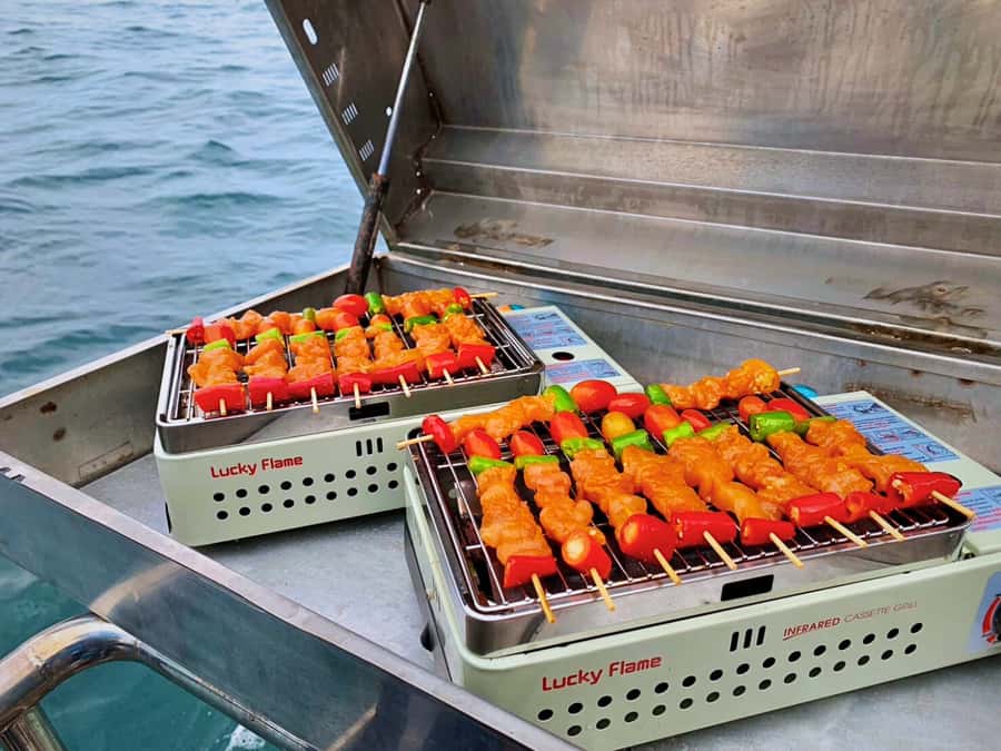 Krabi: Luxury Boat 7 Island Sunset With BBQ & Plankton Tour - Chicken Island for snorkeling and photographs