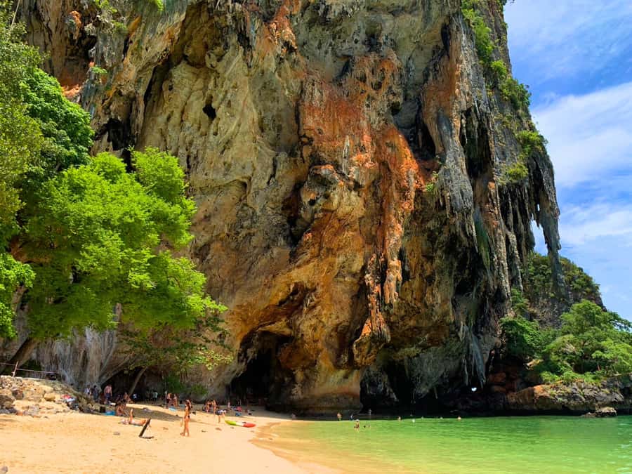 Krabi: Luxury Boat 7 Island Sunset With BBQ & Plankton Tour - A BBQ with the Andaman Sea in view
