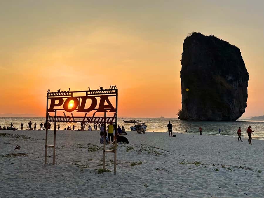 Krabi: Luxury Boat 7 Island Sunset With BBQ & Plankton Tour - The return ride and bioluminescent plankton