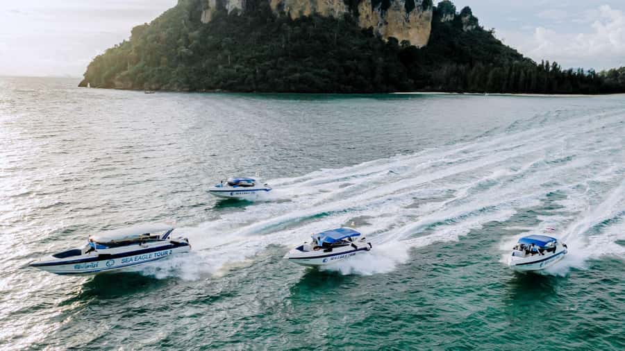 Krabi: Phi Phi Early Bird & 4 Island by Speedboat with Lunch - Lunch at Phi Phi Don and time to reset